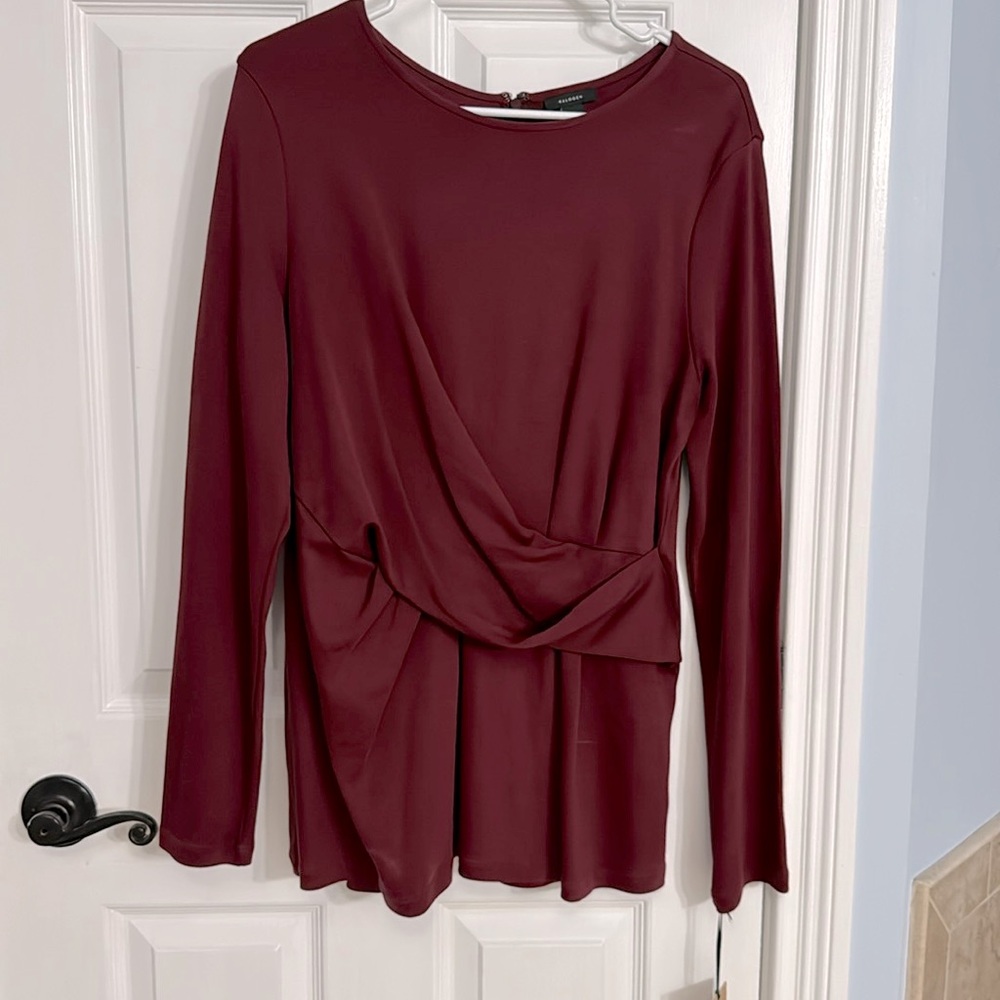 LS maroon XL wrap front zip back shirt. Stretchy NWT